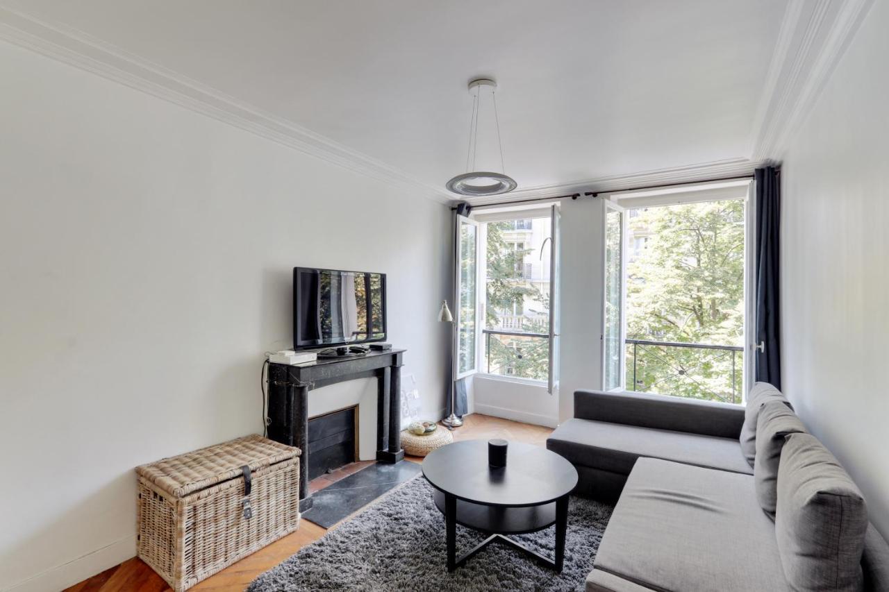 The Best Deal In The Marais - 1Bedroom Apt - 45M2 Париж Экстерьер фото